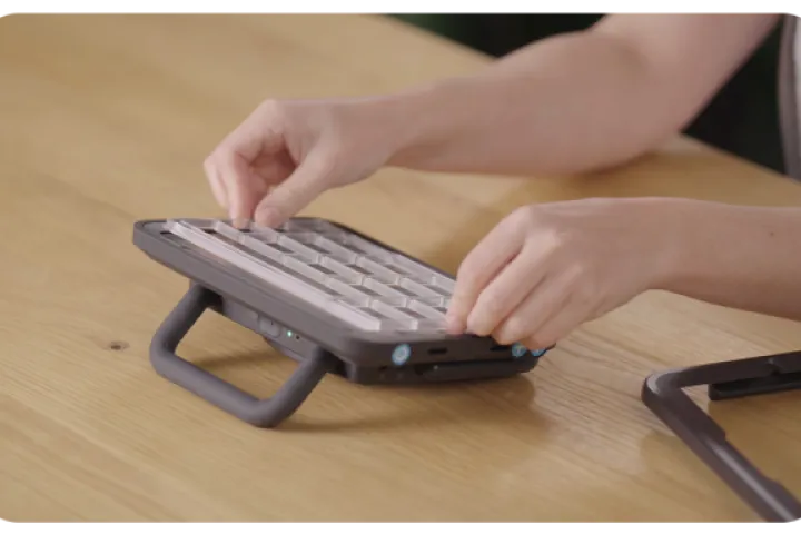 Fingerguide talk pad