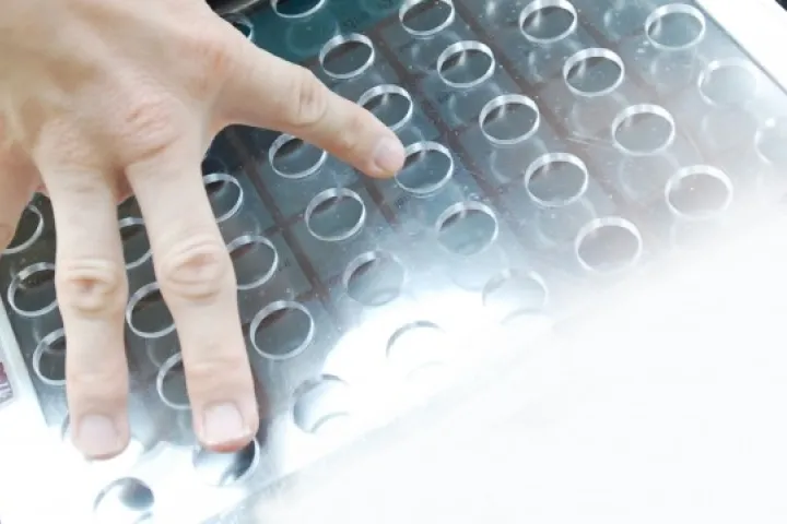 fingerguide_retouch_11.jpg